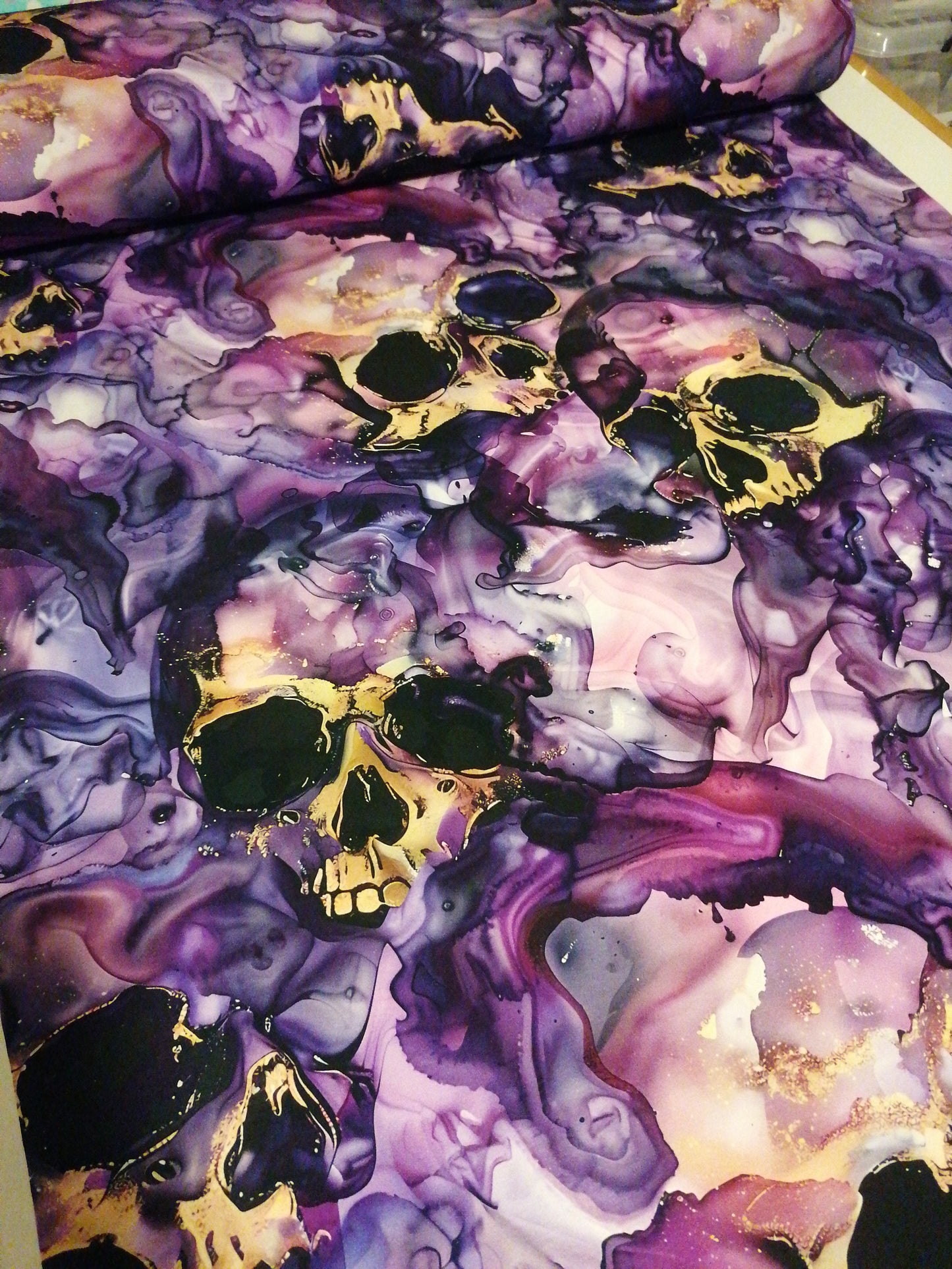 MARBLE SKULL trikoo