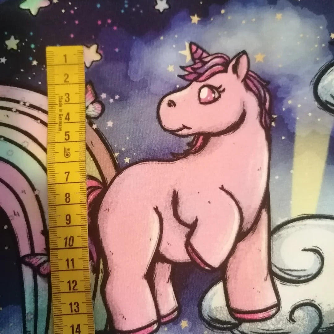 I AM UNICORN TOO, joustocollege