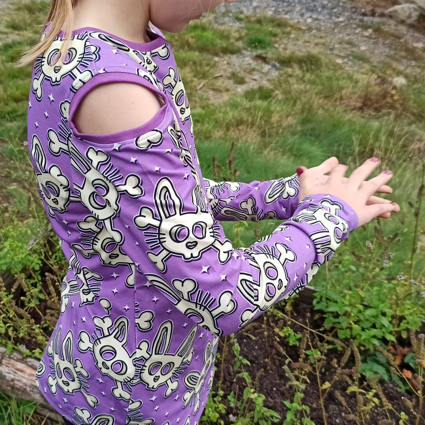 BUNNY SKULL, lila trikoo