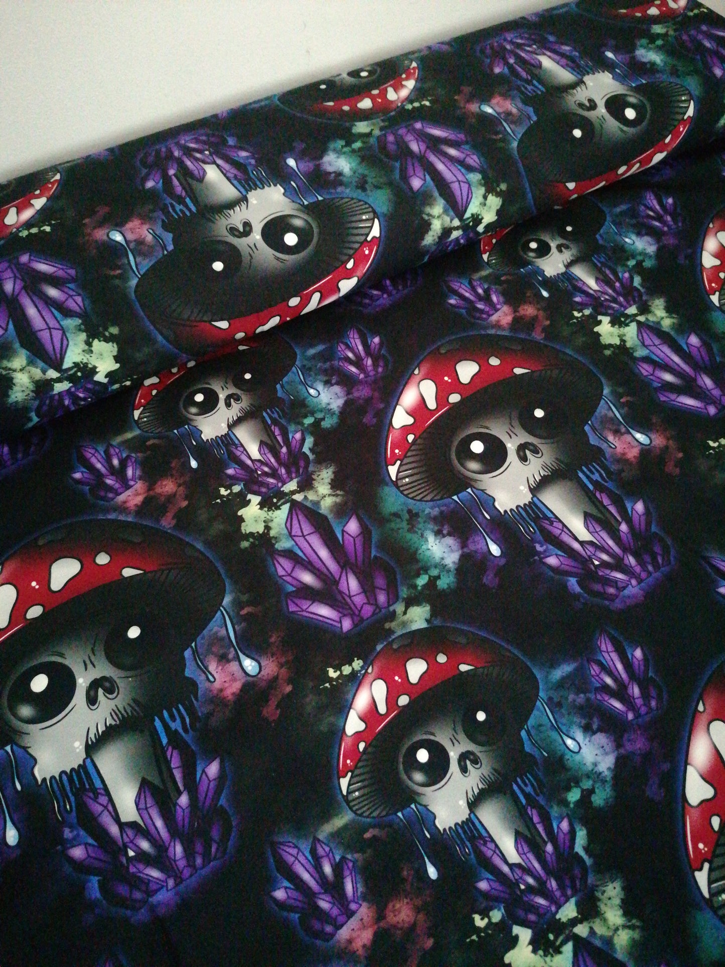 SKULLSHROOM, trikoo