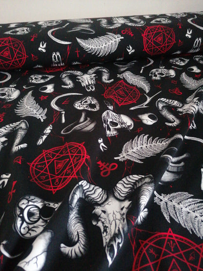 SKULLS, trikoo
