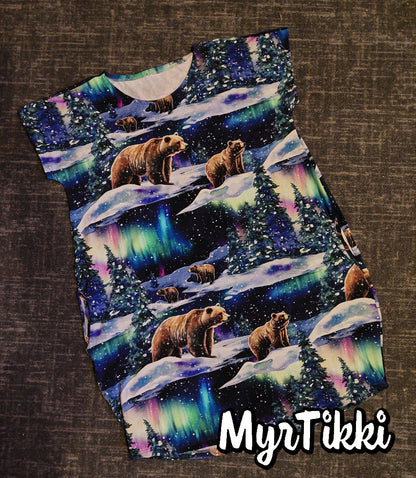 AURORA BEARLIS, trikoo