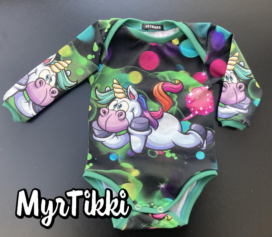 SMELLY UNICORN, trikoo