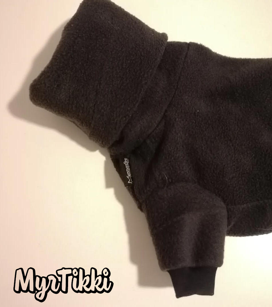 IHAN VAAN MUSTA fleecehaalari