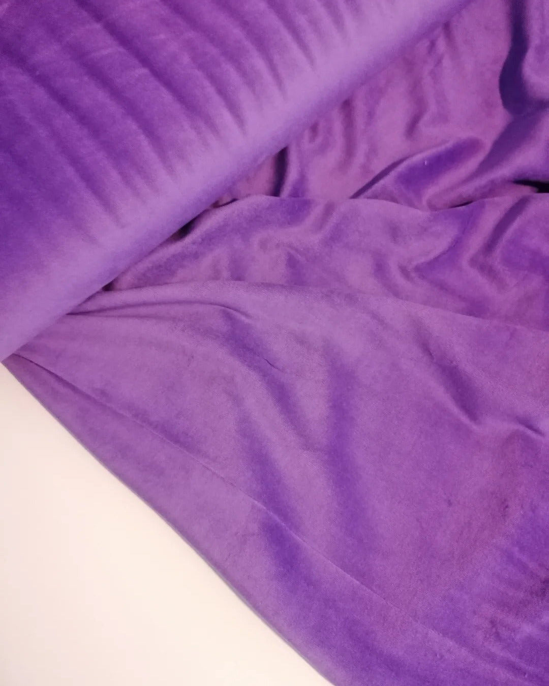 VELOUR yksivärinen lievä II-laatu
