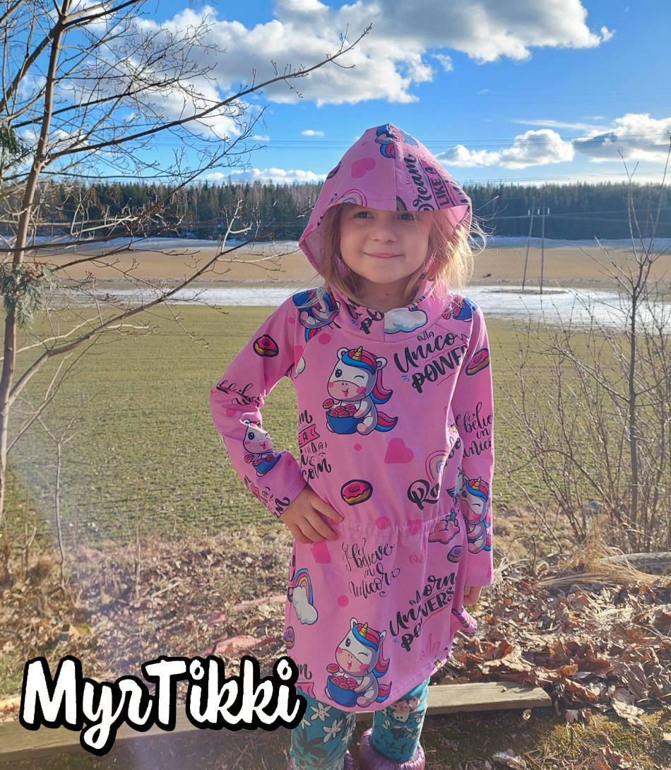YKSISARVISVOIMAA, trikoo